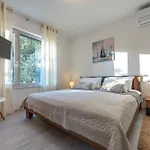 Luxury villa White Sails 1 Pinezići