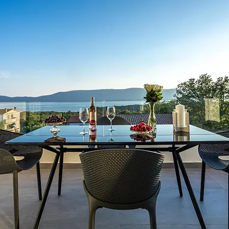Luxury White Sails Villa