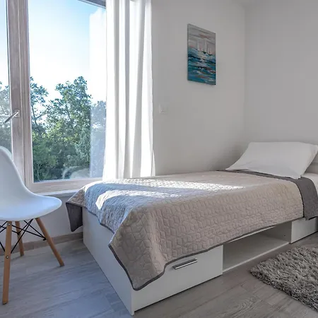 Luxury White Sails * Pinezići